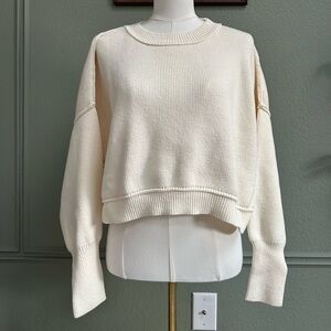 Elegant Vici Cropped Cream Sweater